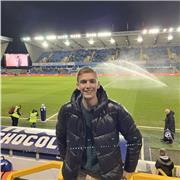 Neolaureato si offre per ripetizioni  d’italiano e storia